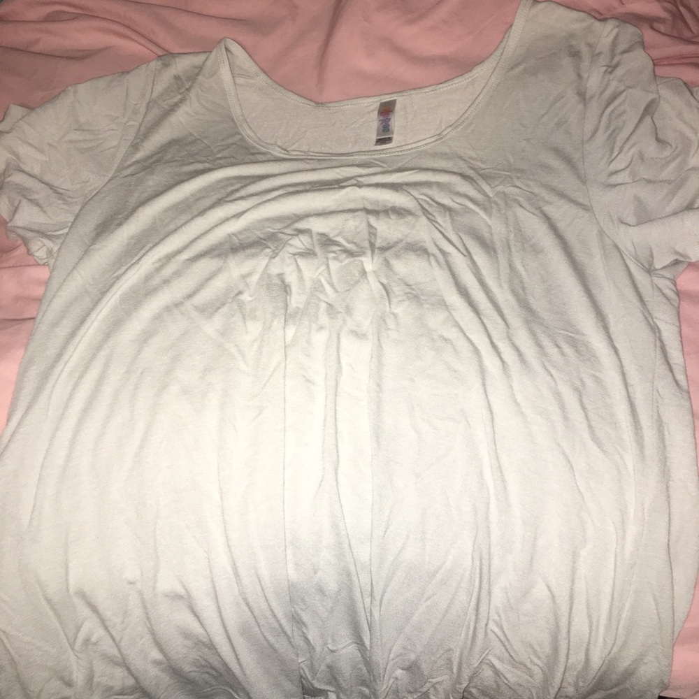 LuLaRoe shirt sleeve white shirt